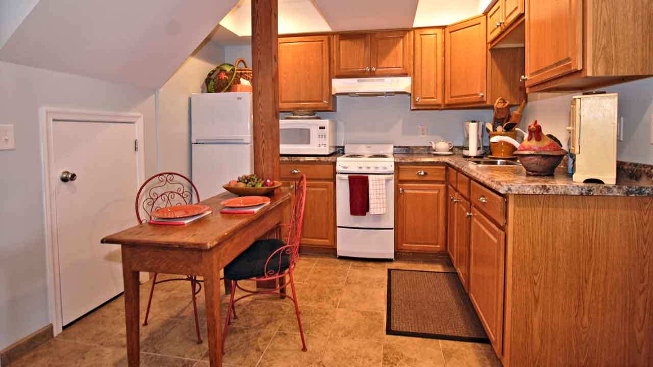 409 Cook Mt Apartment Kitchen